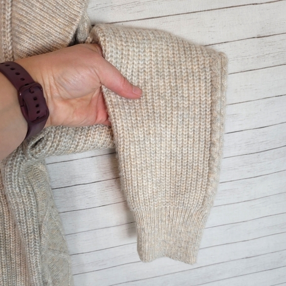 SINCERLY JULES CREAM CROP SWEATER, SZ LARGE - Picture 4 of 9